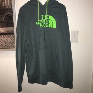 NEVER WORN Men’s North Face Sweatshirt